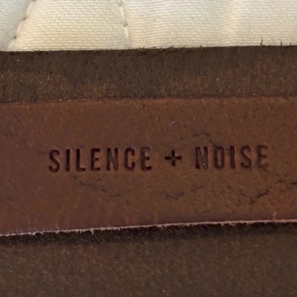 silence + noise stylish silence